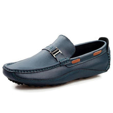 Load image into Gallery viewer, Tangnest Brand New Fashion Men Flats Soft Genuine Leather Loafers Man Casual Driving Shoes Solid Metal Boat Shoes Man XMR2523